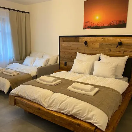 Zander Apartment *