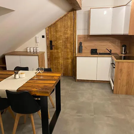 Zander Apartment *