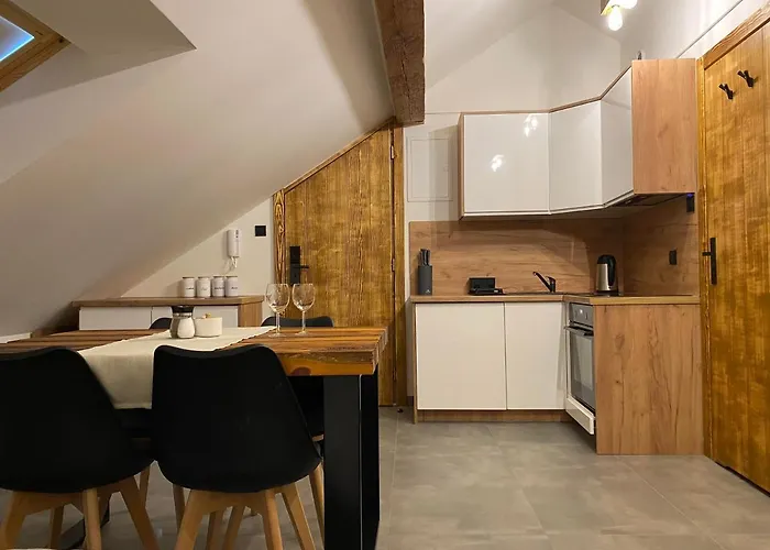 Zander Apartment Zator